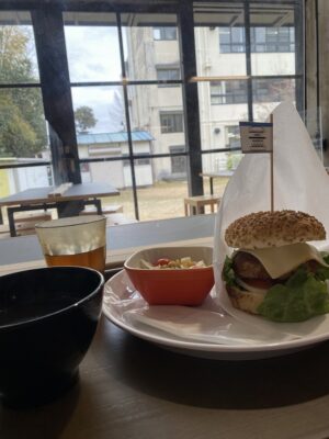 中２SA 　淡路島もりもりバーガー
