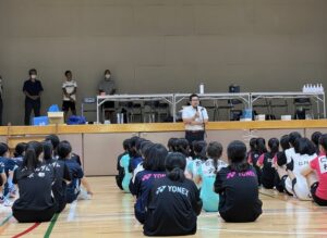 女子バドミントン　カトリック戦