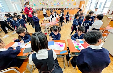 聖母学院内での交流